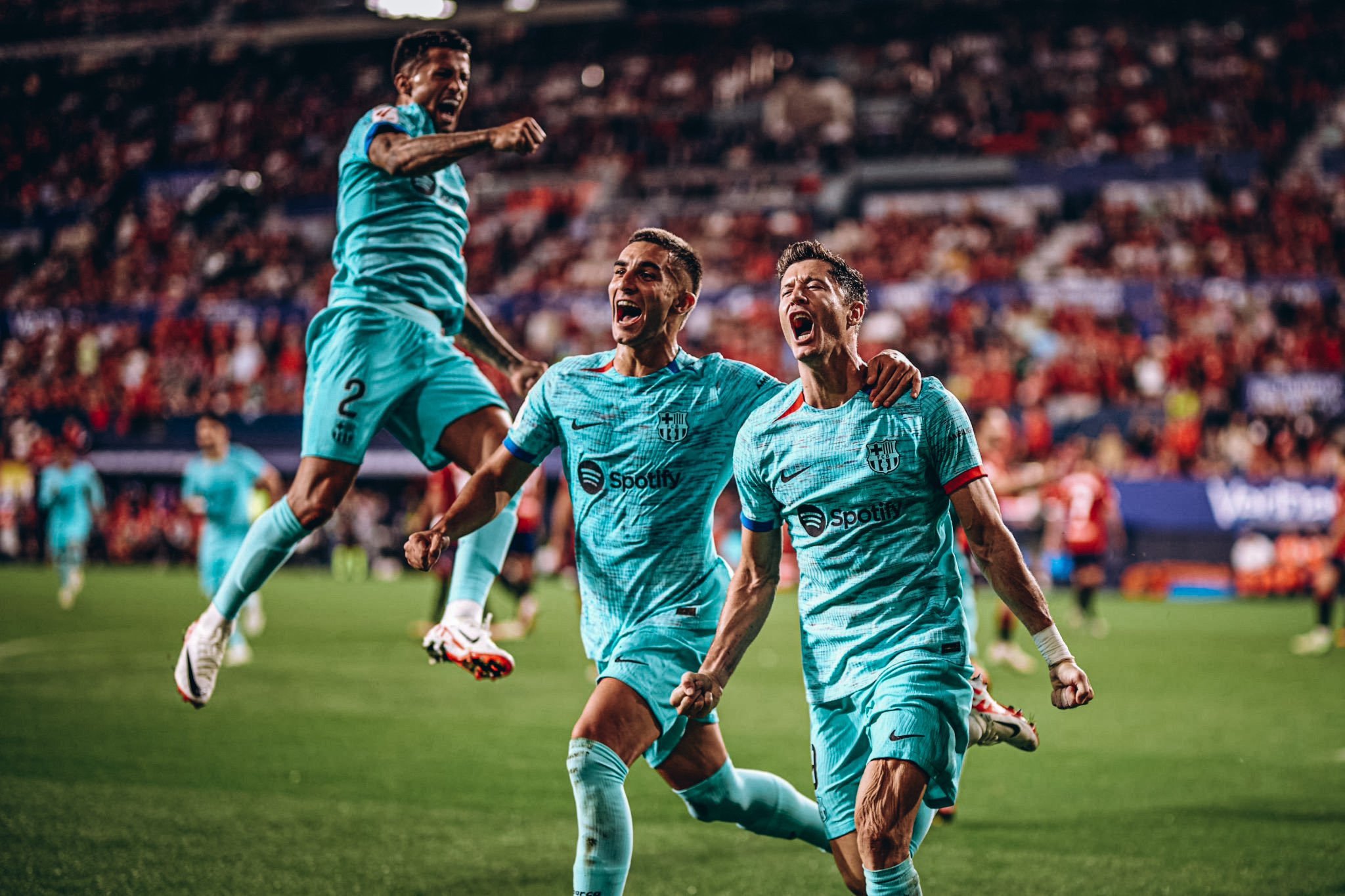 棋牌游戏-精彩纷呈：全球足球赛事大盘点，惊心动魄！(全球足球赛事时间汇总表)