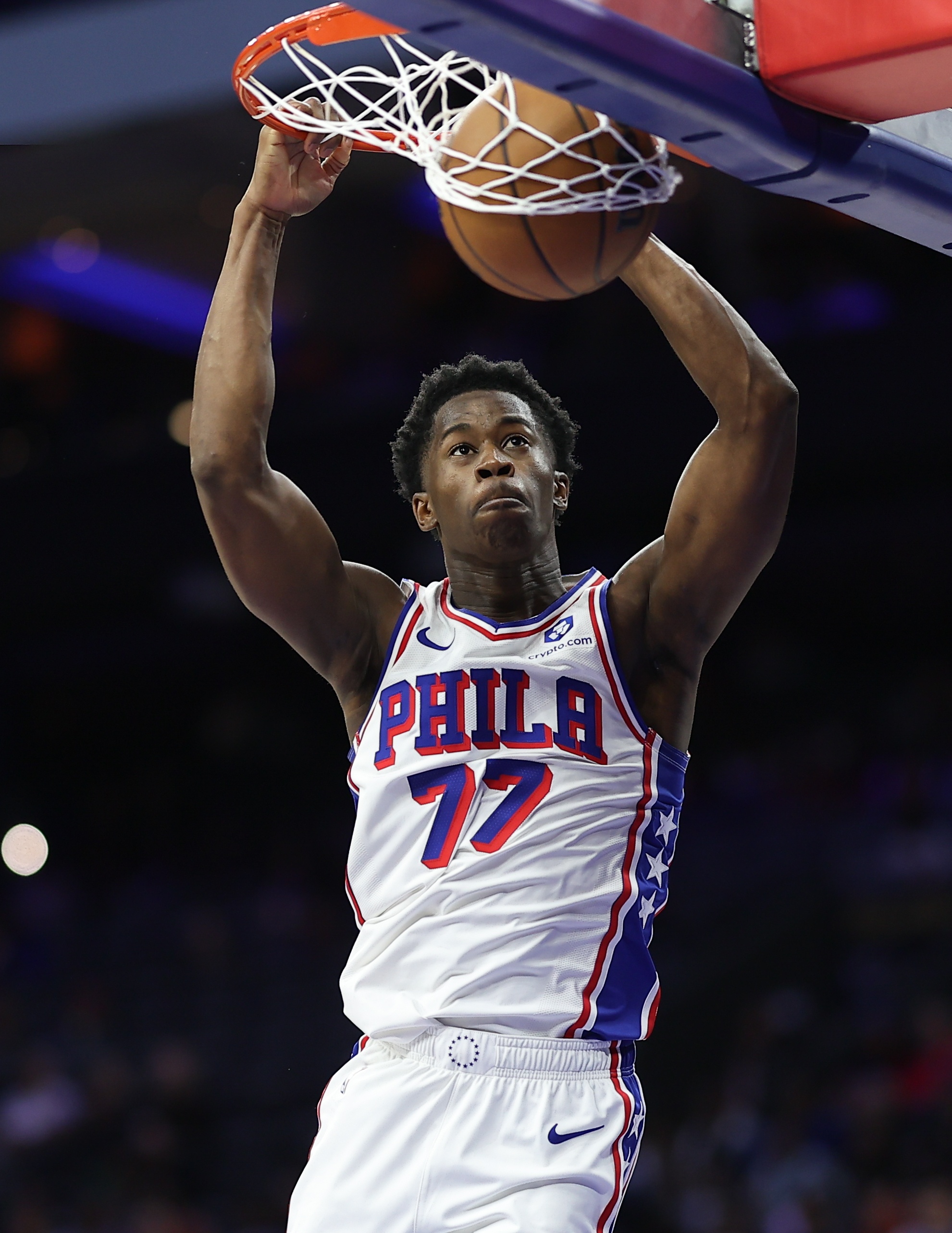 包含助攻新秀球员亮相，表现出色获得肯定的词条